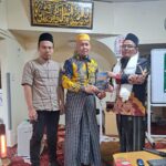 Tradisi ‘Menunggu’ Jamaah Sholat di Masjid