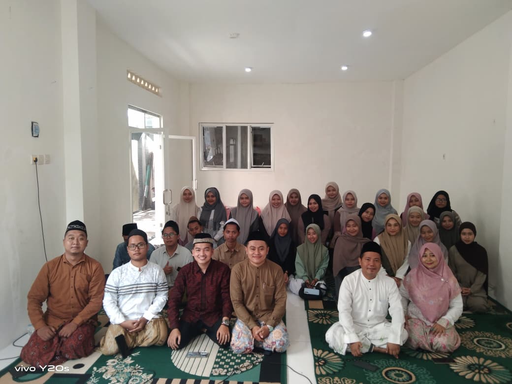 Penutupan Pembelajaran Pesantren, Maha Santri PP Darul Hikam Do’akan Korban Aceh, Sumut dan Sumbar