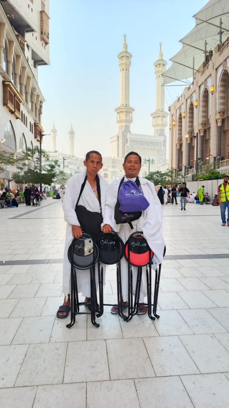 Dari Indonesia untuk Baitullah, LAZAWA Darul Hikam Salurkan 10 Kursi Wakaf di Masjidil Haram